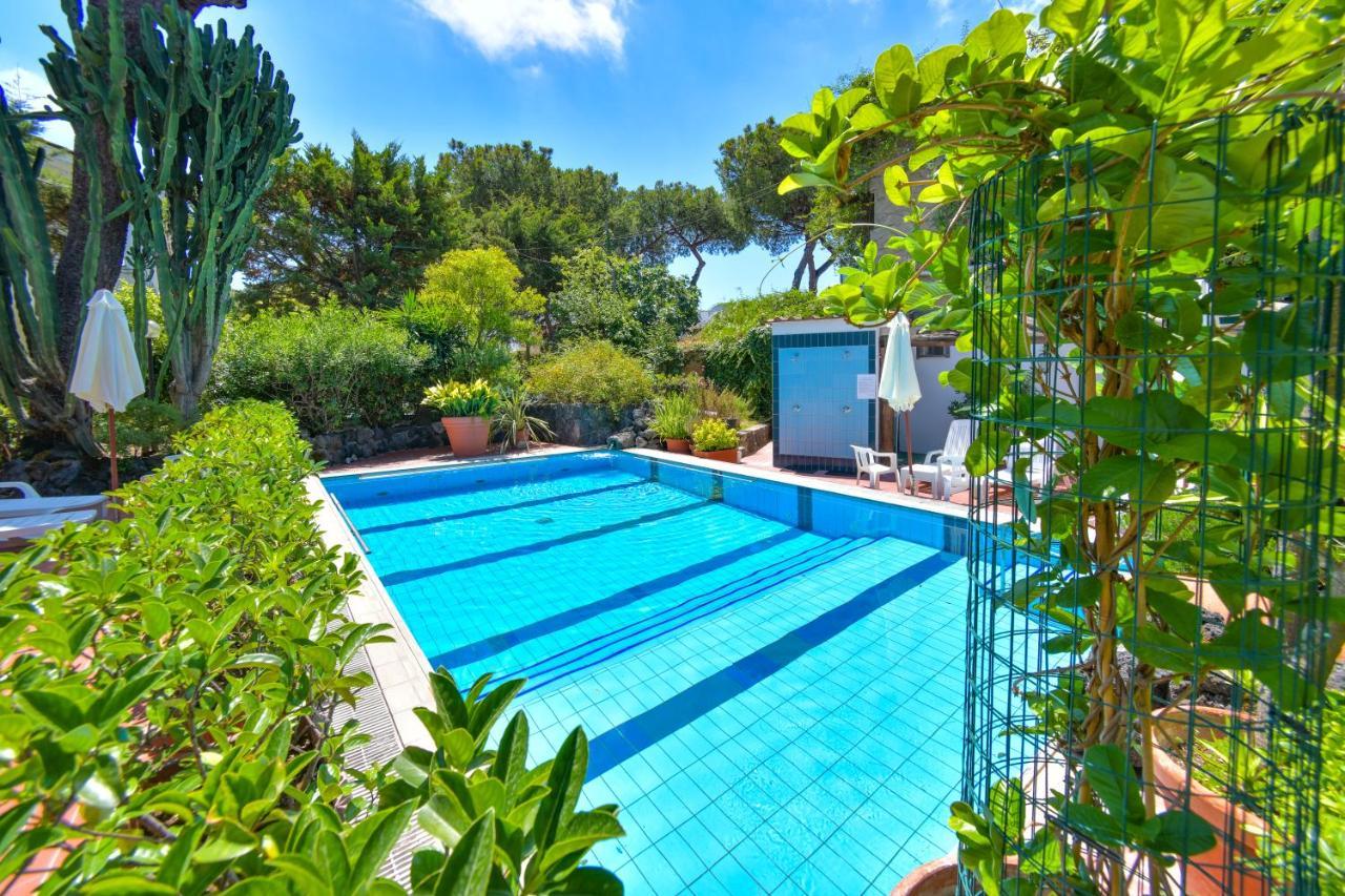 Hotel Pineta Ischia Exterior photo