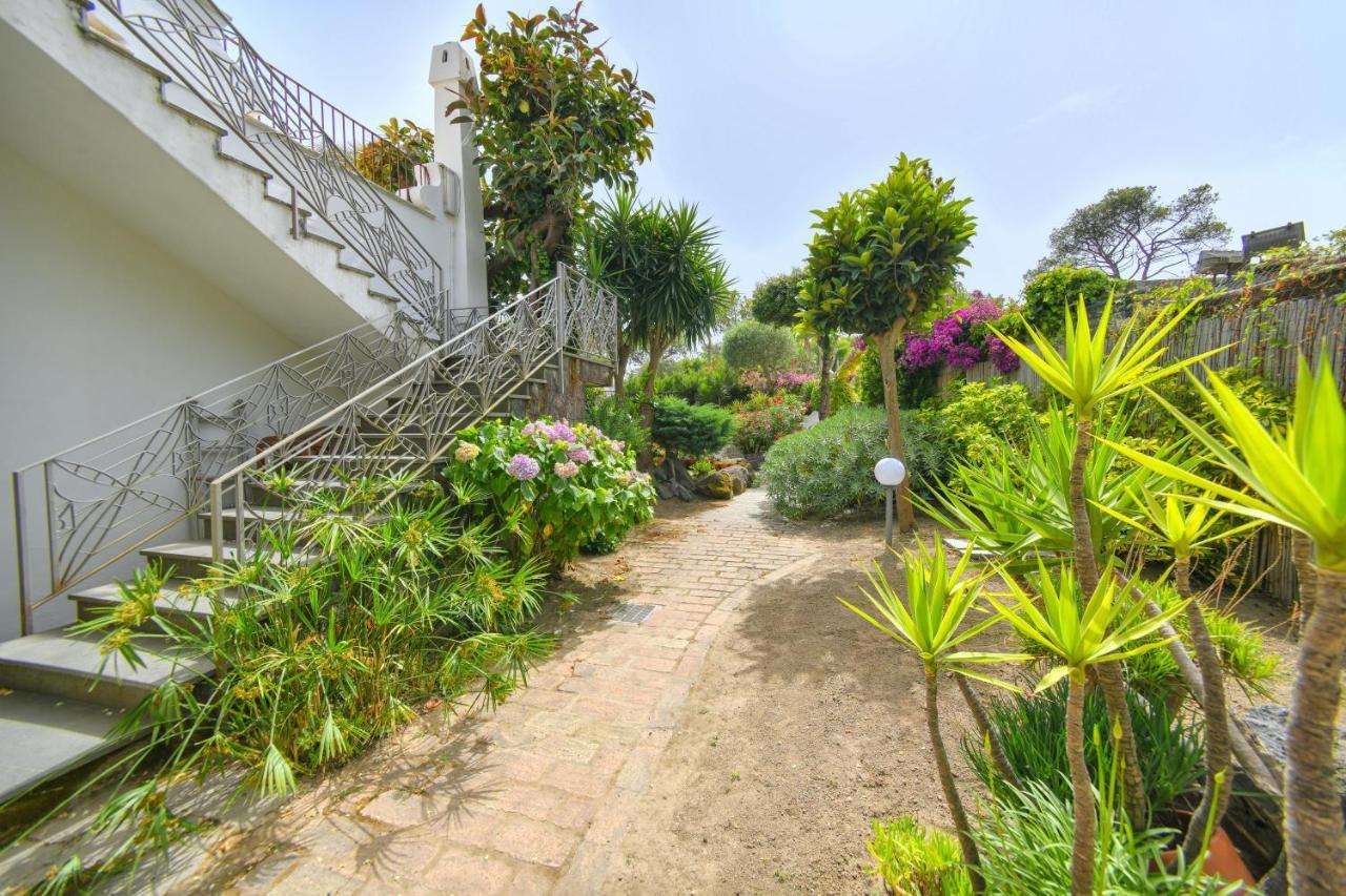 Hotel Pineta Ischia Exterior photo
