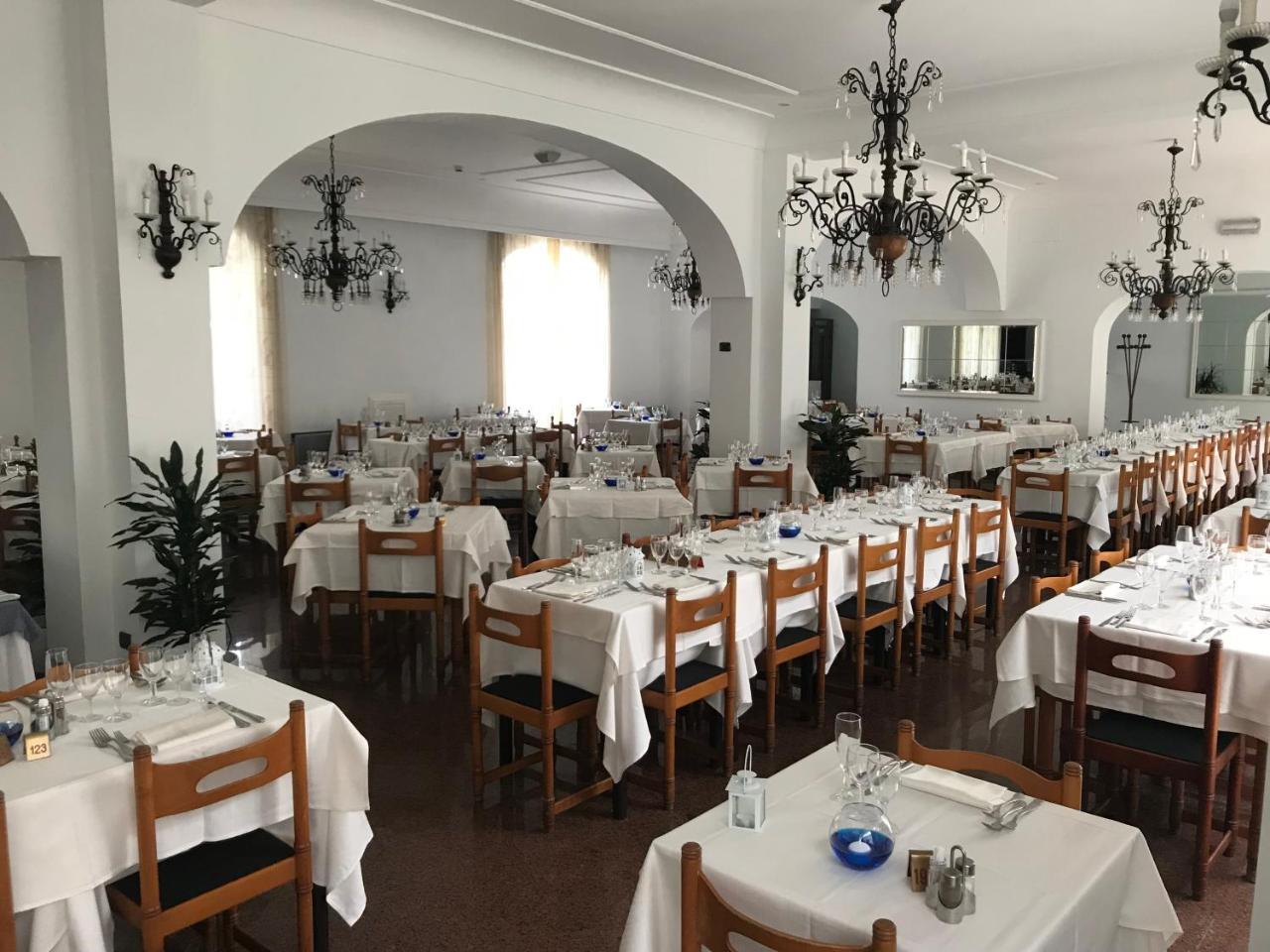 Hotel Pineta Ischia Exterior photo